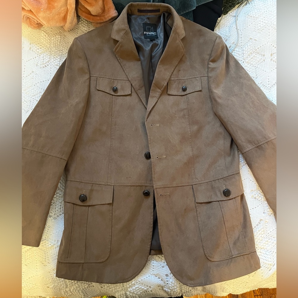 Parc81 Men’s Suede Blazer